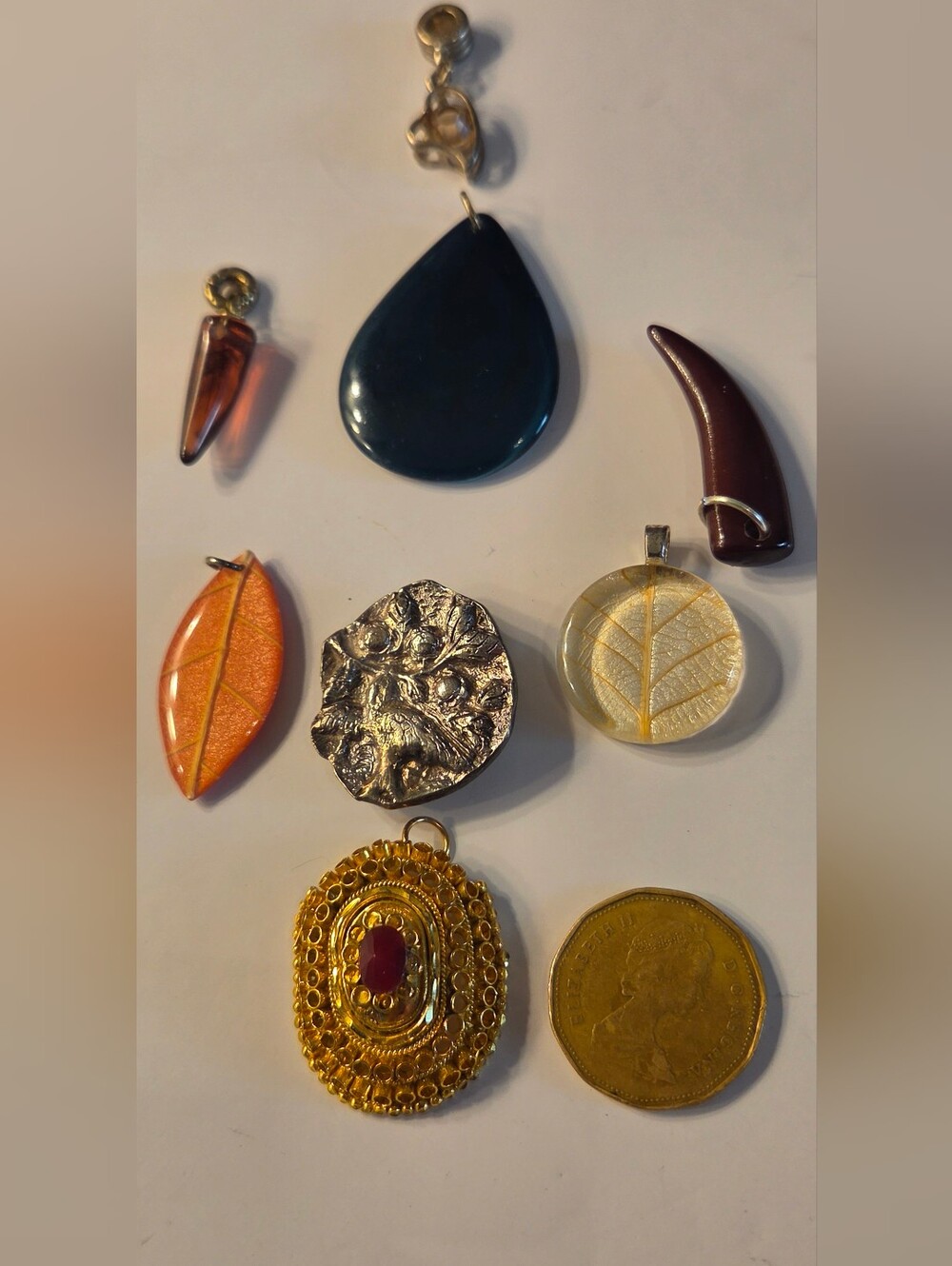 Mixed Women’s Pendant Set - Gold, Black, Orange, Brown, Clear Leaf